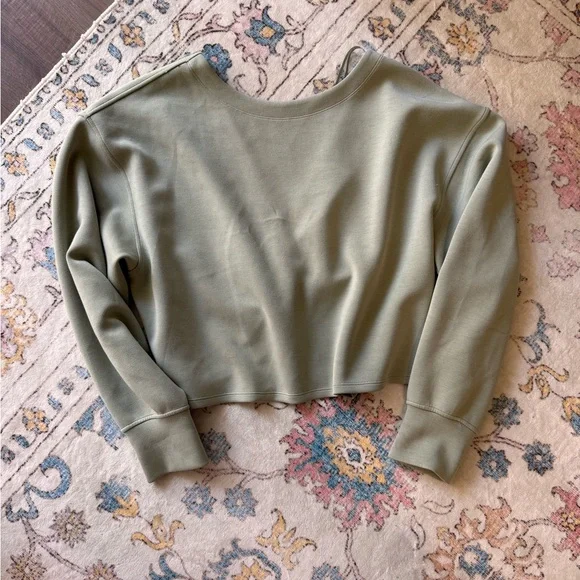 lululemon athletica Sage Green Twist-back Crew Sweatshirt - Picture 4 of 5